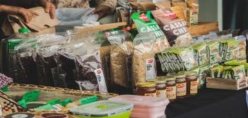 Why Food is served in Plastic and What We Can Do to avoid it